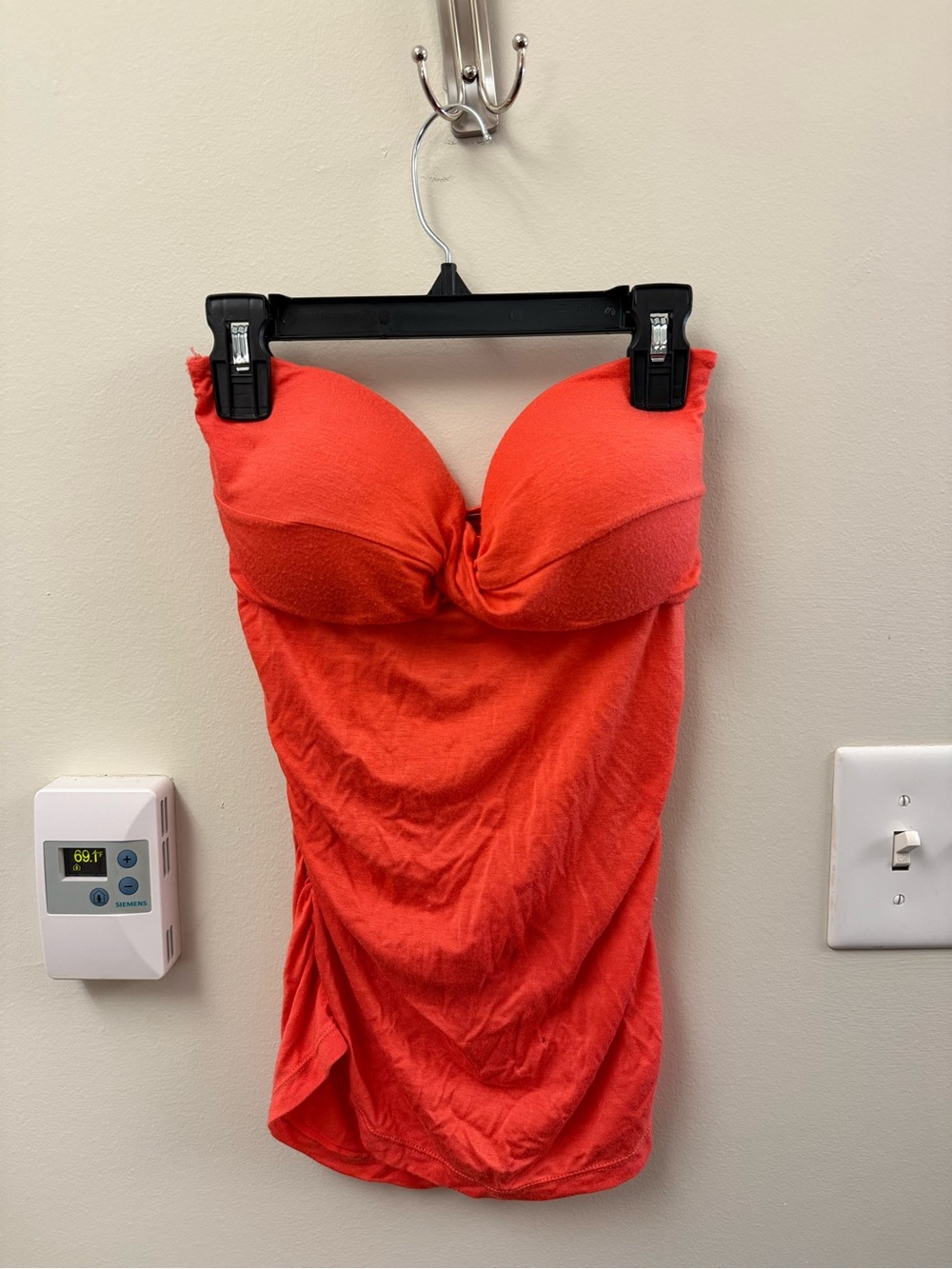 salmon pink tube top with padding